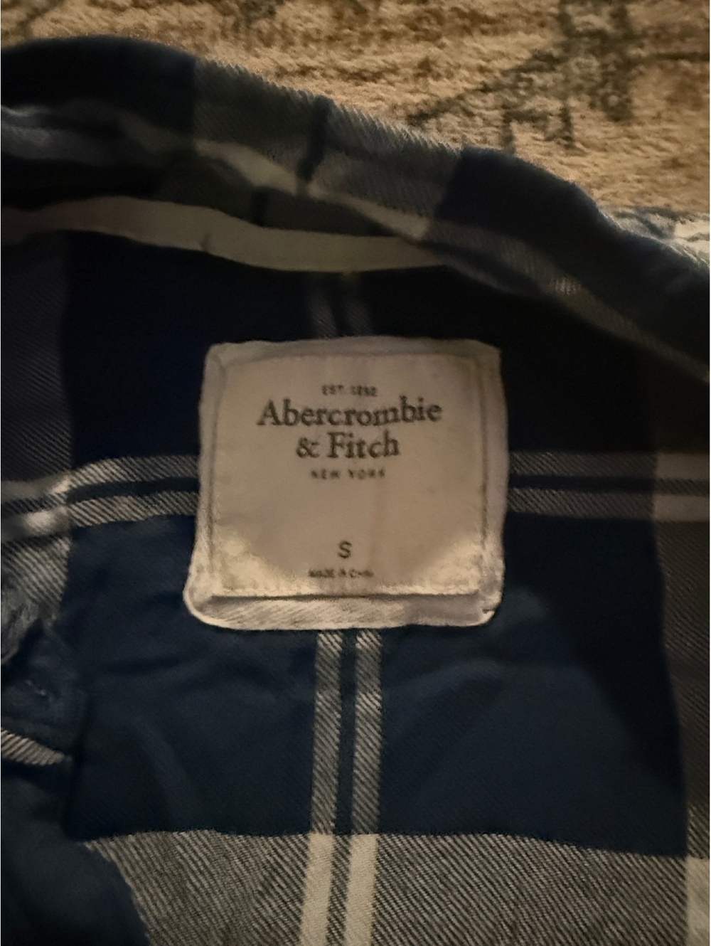 Women’s Abrocombie button up - Picture 2 of 2